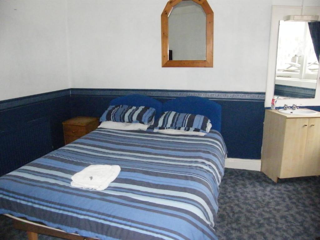 Mermaid Hotel Yeovil Chambre photo